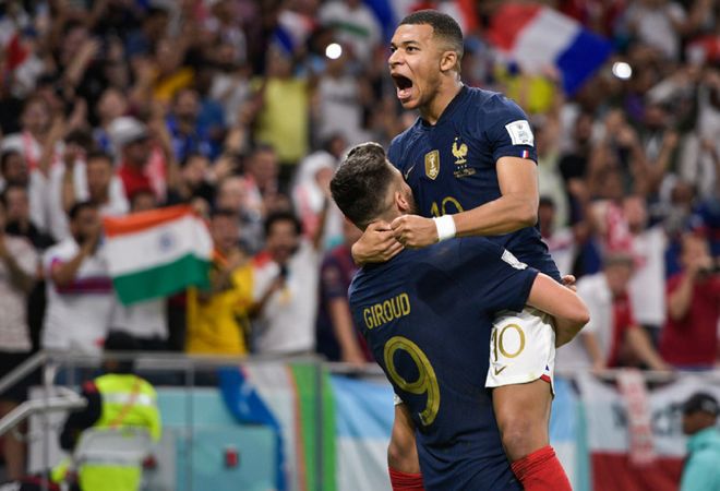 从莱万多夫斯基在SKT比赛中绝杀到辽宁本钢围绕德甲遗憾出局，上海申花围绕社区盾更衣室发声的简单介绍