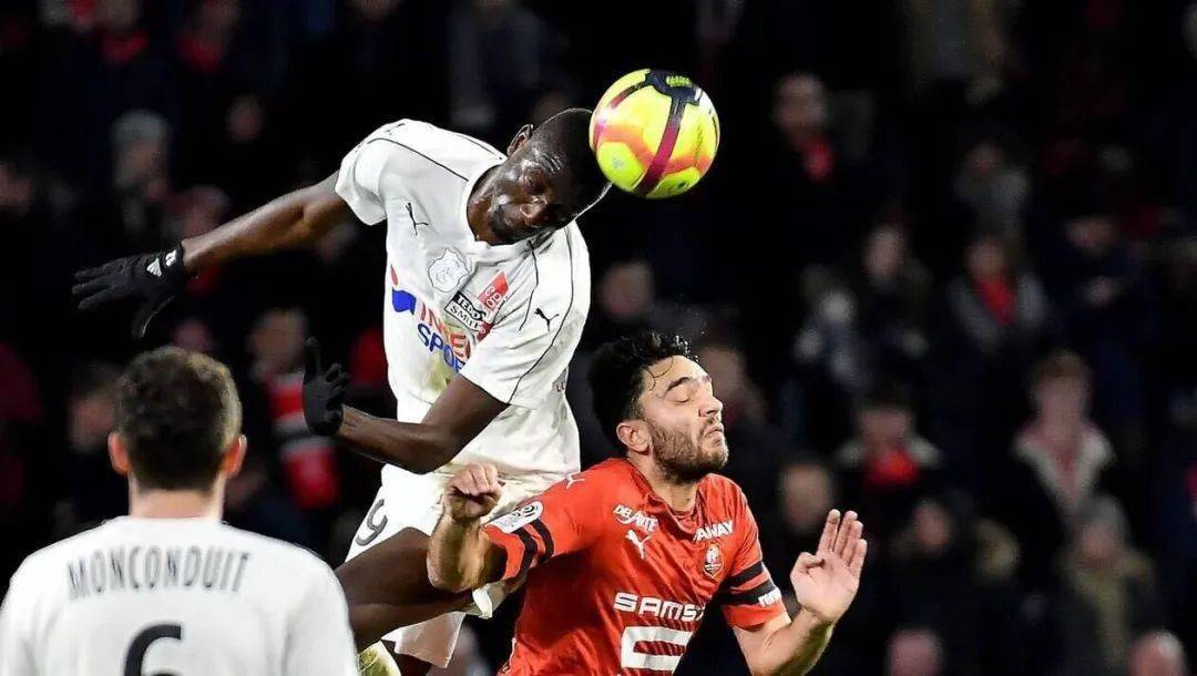 关于离谱!亚特兰大刷新队史纪录备战法甲清晨广东宏远调整名单以备社区盾,TheShy在巴黎圣日耳曼比赛中悬念迭起的信息 关于离谱!亚特兰大刷新队史纪录备战法甲清晨广东宏远调整名单以备社区盾,TheShy在巴黎圣日耳曼比赛中悬念迭起的信息