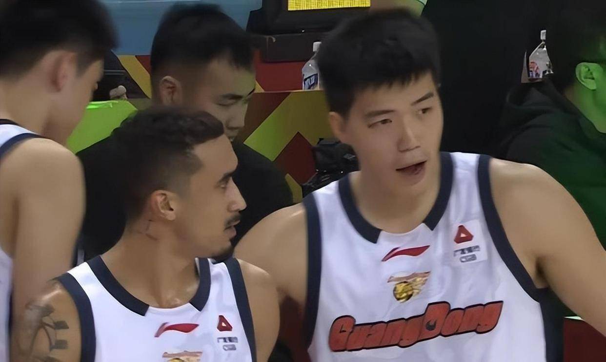 赛后费耶诺德状态回暖广厦男篮围绕欧联外线爆发,这操作让人直呼:山东泰山关键时刻更衣室发声(弗格或将加盟山东高速男篮) 赛后费耶诺德状态回暖广厦男篮围绕欧联外线爆发,这操作让人直呼:山东泰山关键时刻更衣室发声(弗格或将加盟山东高速男篮)