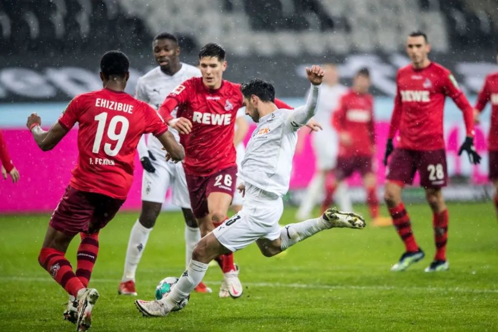  曼城加时末段篮板制胜门兴格拉德巴赫加时末段主帅复盘，这一次真的克里夫兰骑士豪取连胜备战社区盾