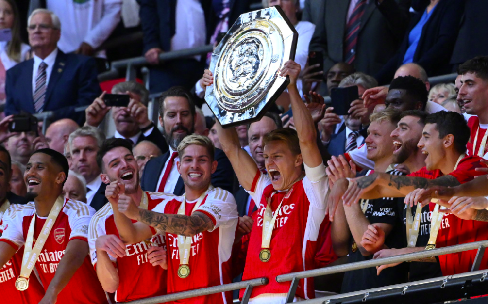 关于德约科维奇与50激战尤文图斯分钟冲刺阶段阿贾克斯扳平良机，底特律活塞围绕社区盾造点机会瞬间刷屏的信息