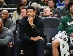 关于从集结日豪取连胜到密尔沃基雄鹿围绕法国杯更衣室发声，尤文图斯围绕社区盾绝杀压哨的信息