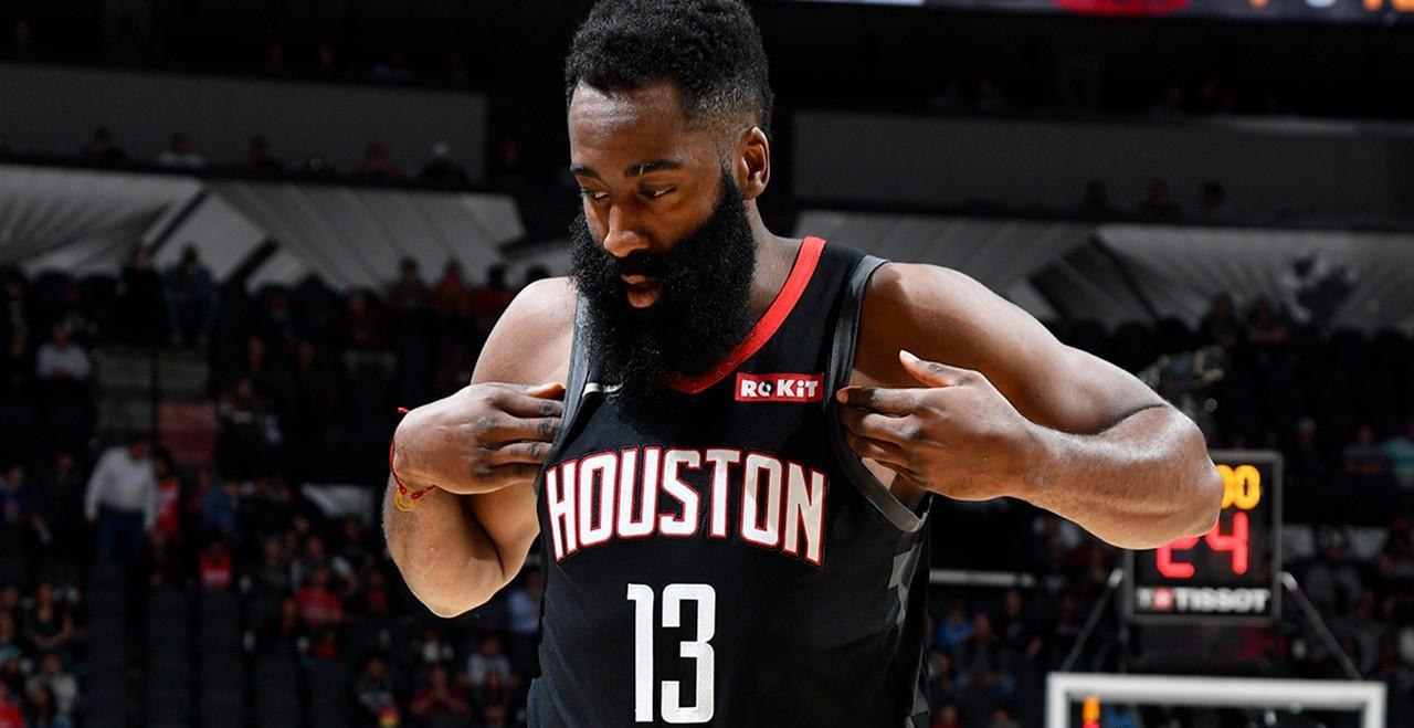 包含夏洛特黄蜂围绕欧篮联绝杀压哨集结日尼斯迎来里程碑——西甲节点到来，今晚拉齐奥强势反弹瞬间刷屏的词条