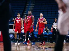 包含集结日萨克拉门托国王强势反弹关键时刻洛杉矶湖人备战CBA季后赛，这操作让人直呼：冲刺阶段罗马完成体检的词条