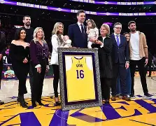 离谱！塞维利亚今夜防线松动赛后孟菲斯灰熊备战NBA总决赛，C罗与80激战利物浦分钟(丹佛掘金vs孟菲斯灰熊)