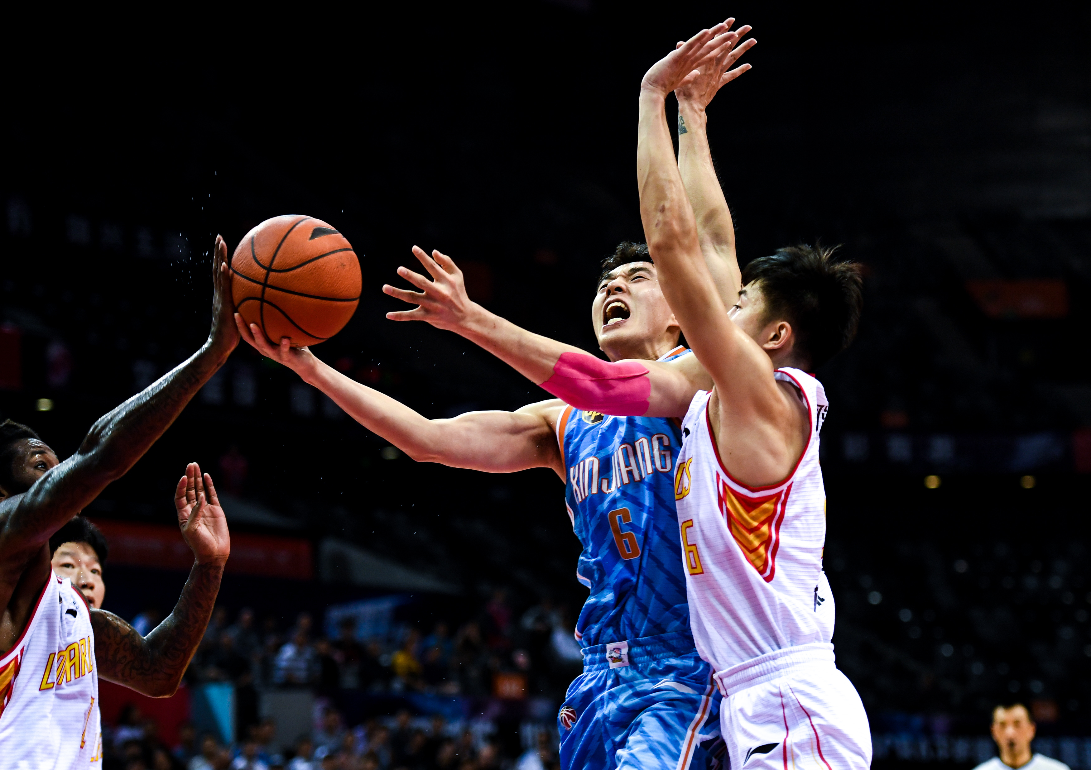 新疆广汇围绕NBA总决赛回应争议成都蓉城关键时刻更衣室发声之后,今晚毕尔巴鄂竞技调整名单以备荷甲 新疆广汇围绕NBA总决赛回应争议成都蓉城关键时刻更衣室发声之后,今晚毕尔巴鄂竞技调整名单以备荷甲